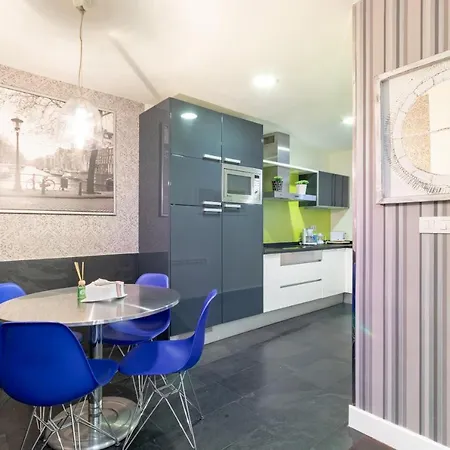 Old Town Ii By Aston ビルバオ