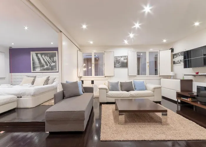 Old Town Ii By Aston * Bilbao