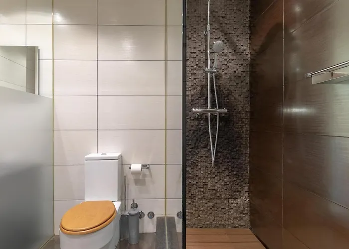 Old Town Ii By Aston Apartment